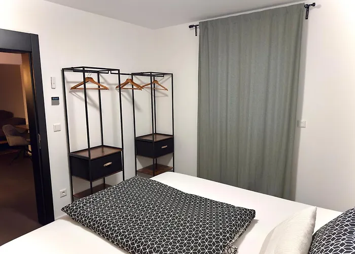 In Der Grafschaft- Naehe Bonn, Ahrtal *